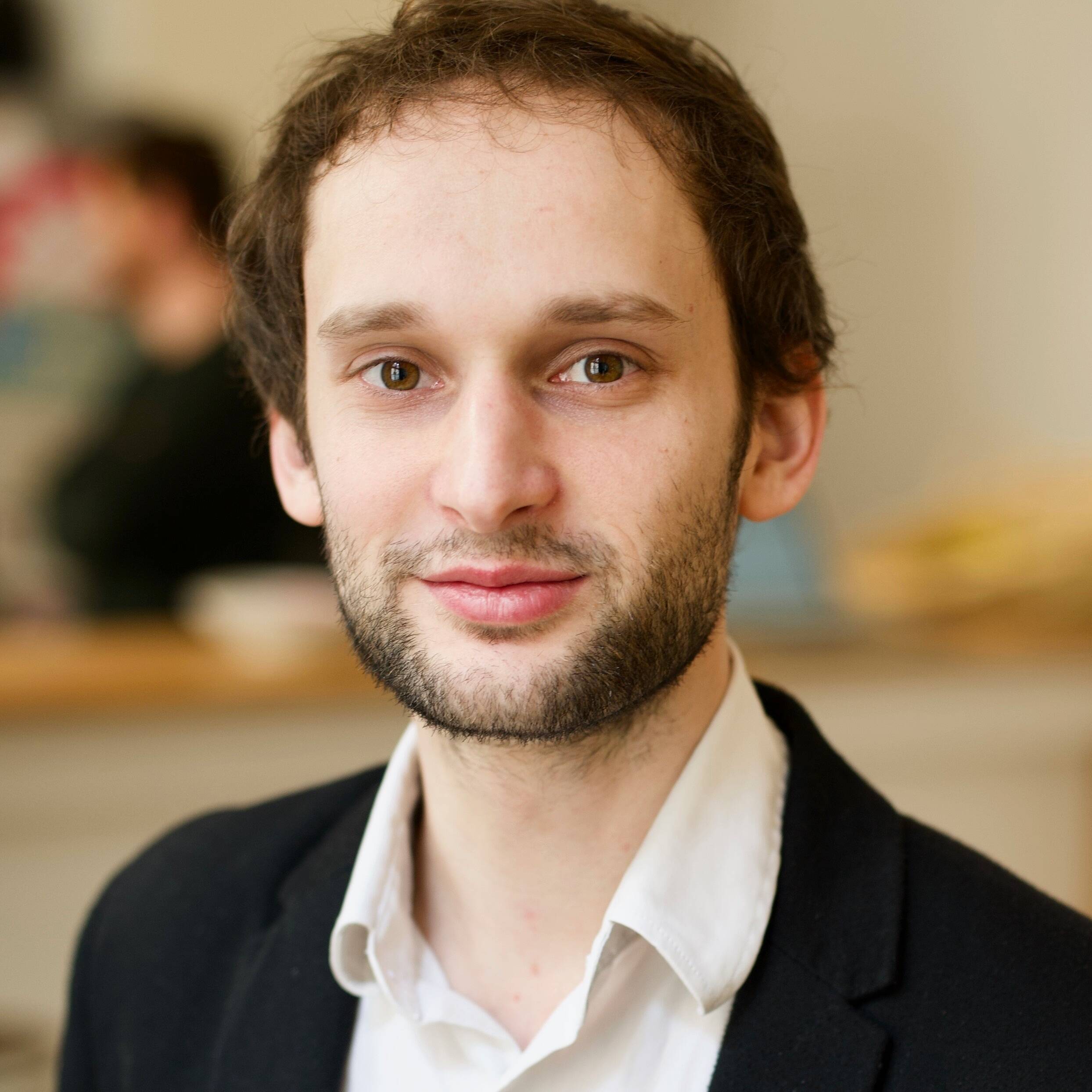 Jean  - Android / iOS / Flutter Mobile Entwickler