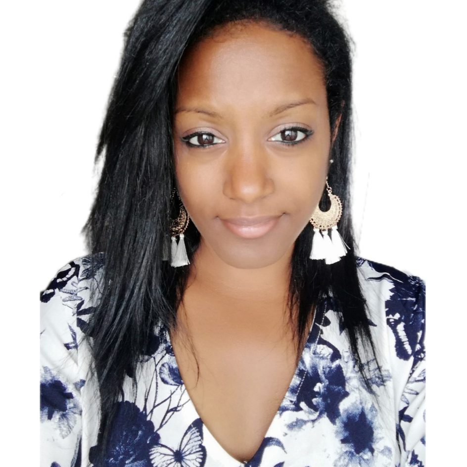 Alicia  - 💫Chargée de clientèle | Customer Success |Support