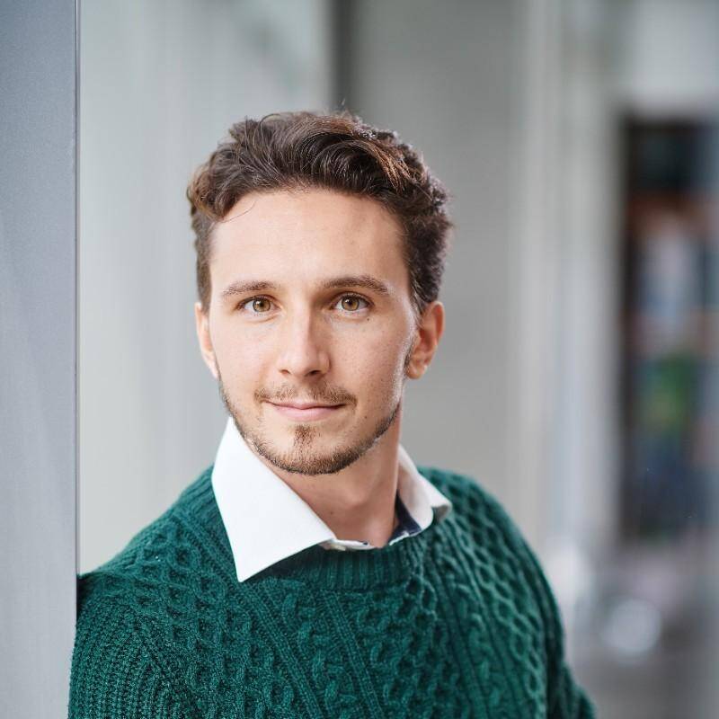 Lorenzo  - PRINCE 2 Business and Engineering Project Manager 