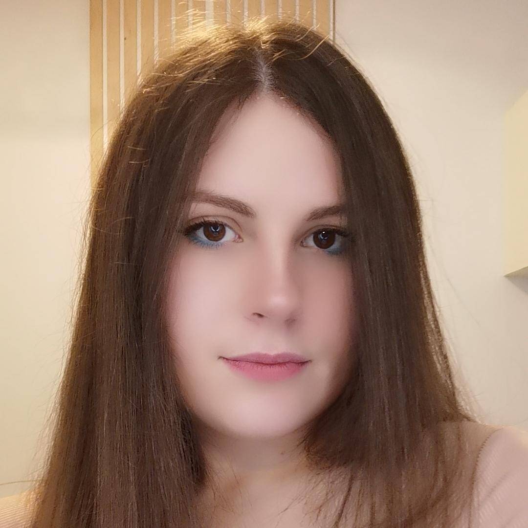 Chloé Dumesnil - Développeur Web / UX UI Designer