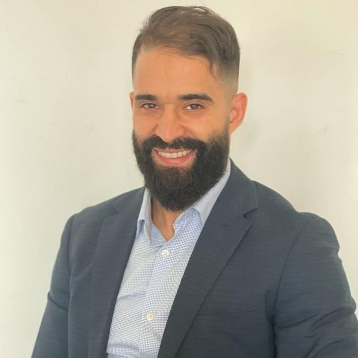 Youness H. - Business Analyste / Chef de projet /Développeur SF