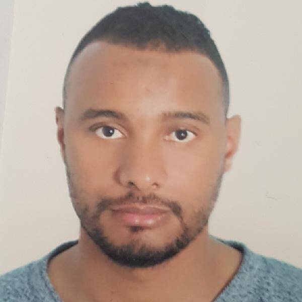 Abderrahmane Mrani - Chef de projet / Consultant Fonctionnel Ecommerce