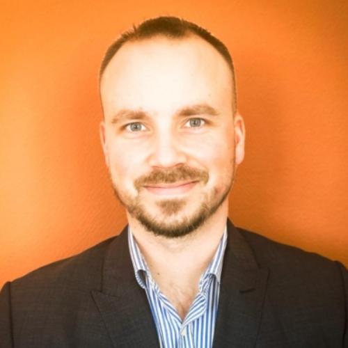 Julien  - Recruitment Consultant | Headhunting | Leitender RPO