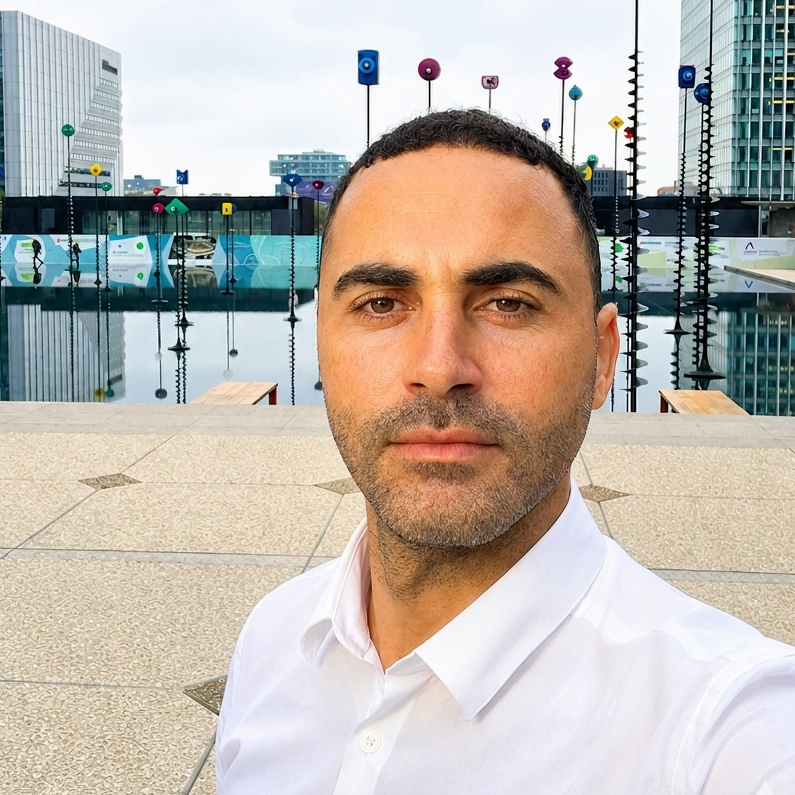 Radhouene B. - Expert intégration Email HTML Salesforce Mailchimp
