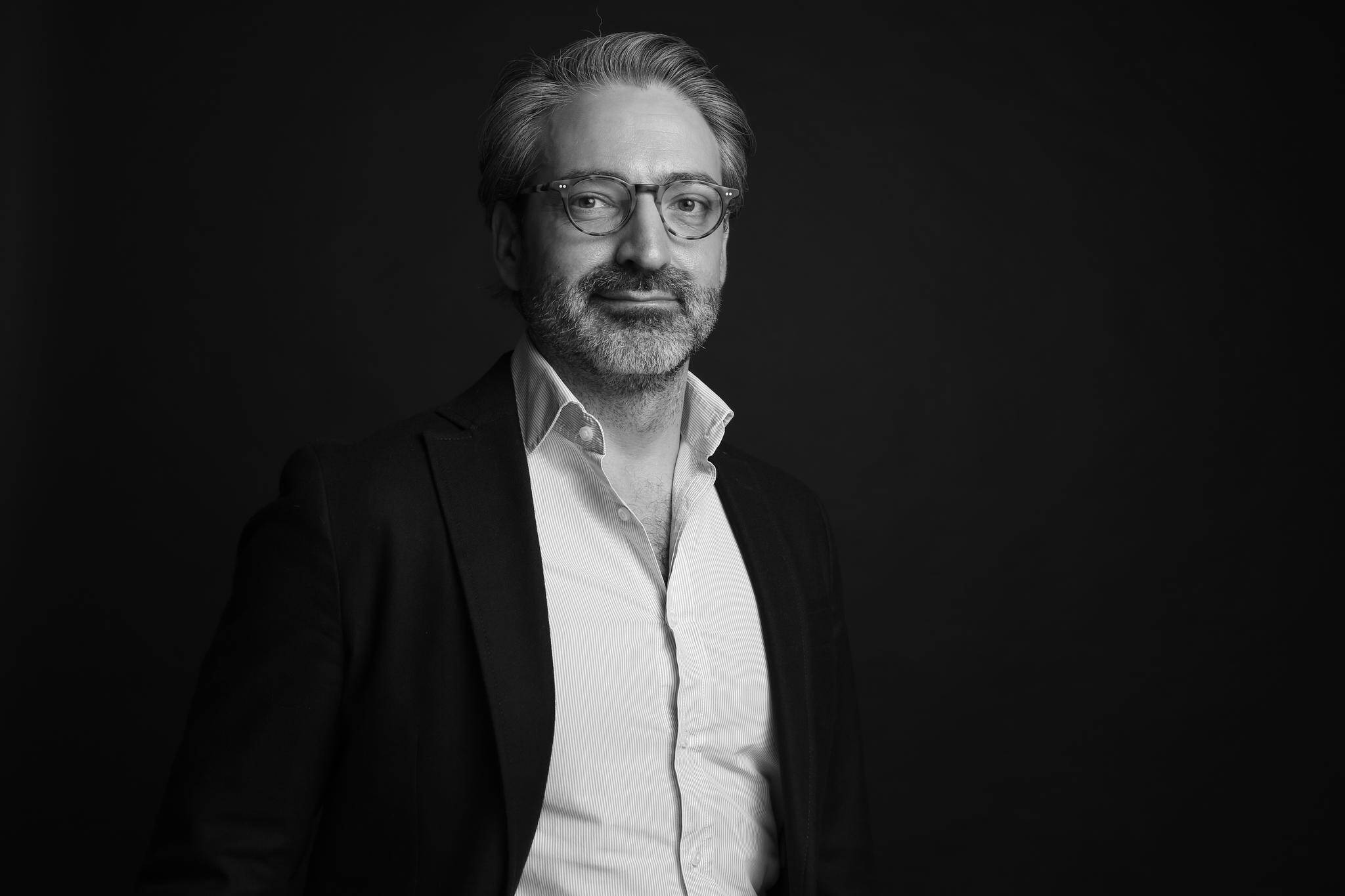 Luis  - International Chief commercial officer