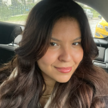 Sarah Benkraiem - Community Manager
