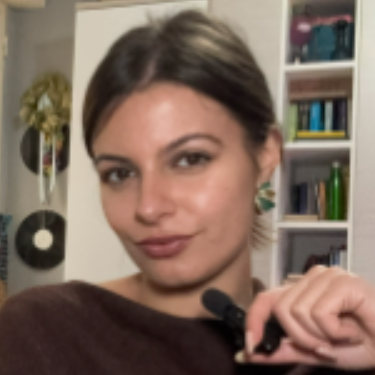Chiara Distratis - Fashion Designer