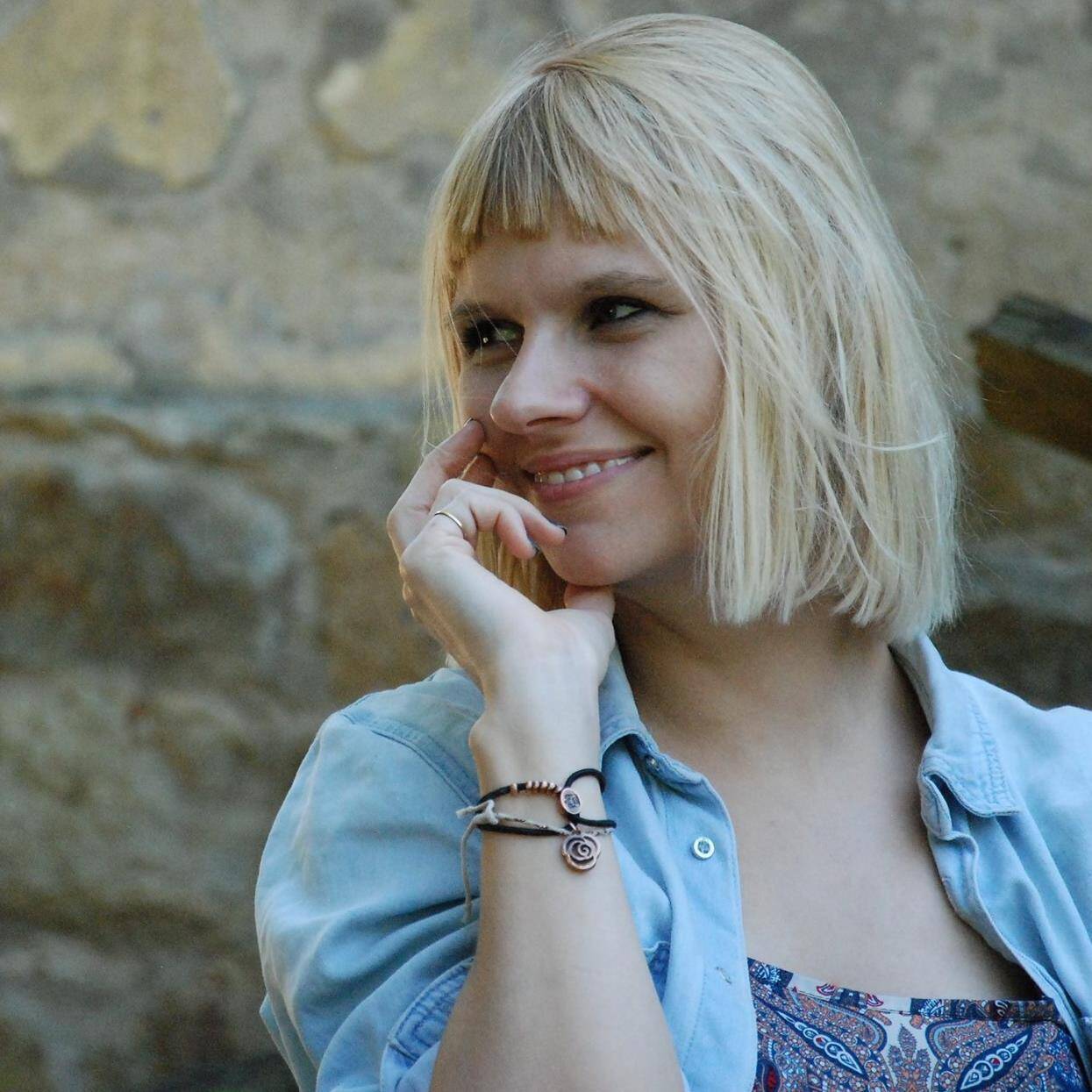 Marie Karas-Delcourt - traductrice anglais, espagnol, croate, serbe