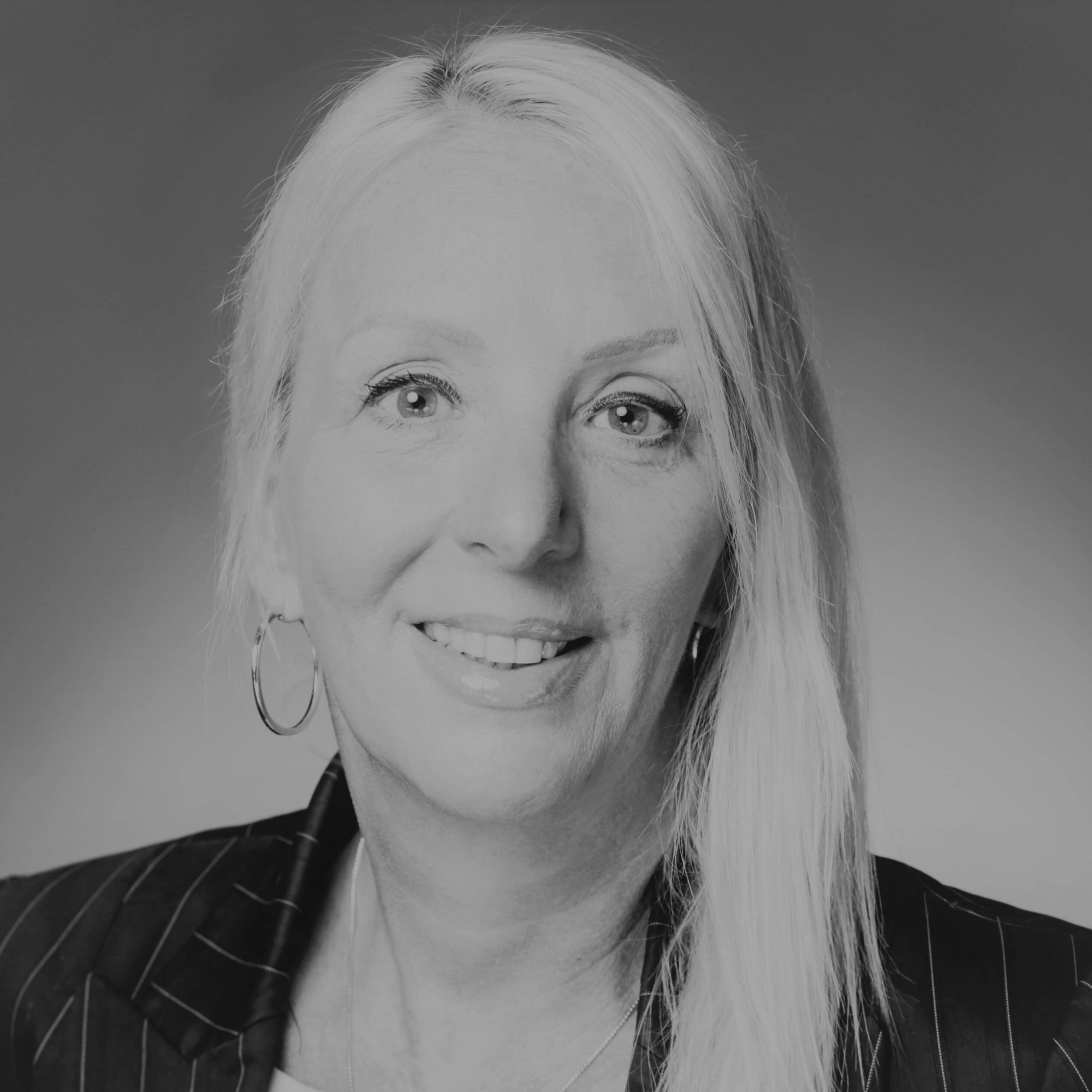 Sabine  - Management consultant/interim manager in finance