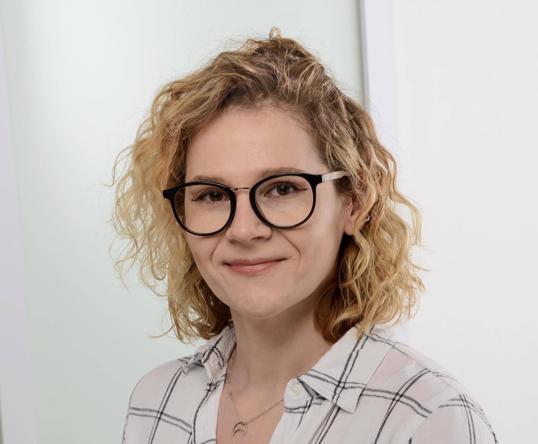 Lisa Niestroj - Übersetzung & Online Bildung 