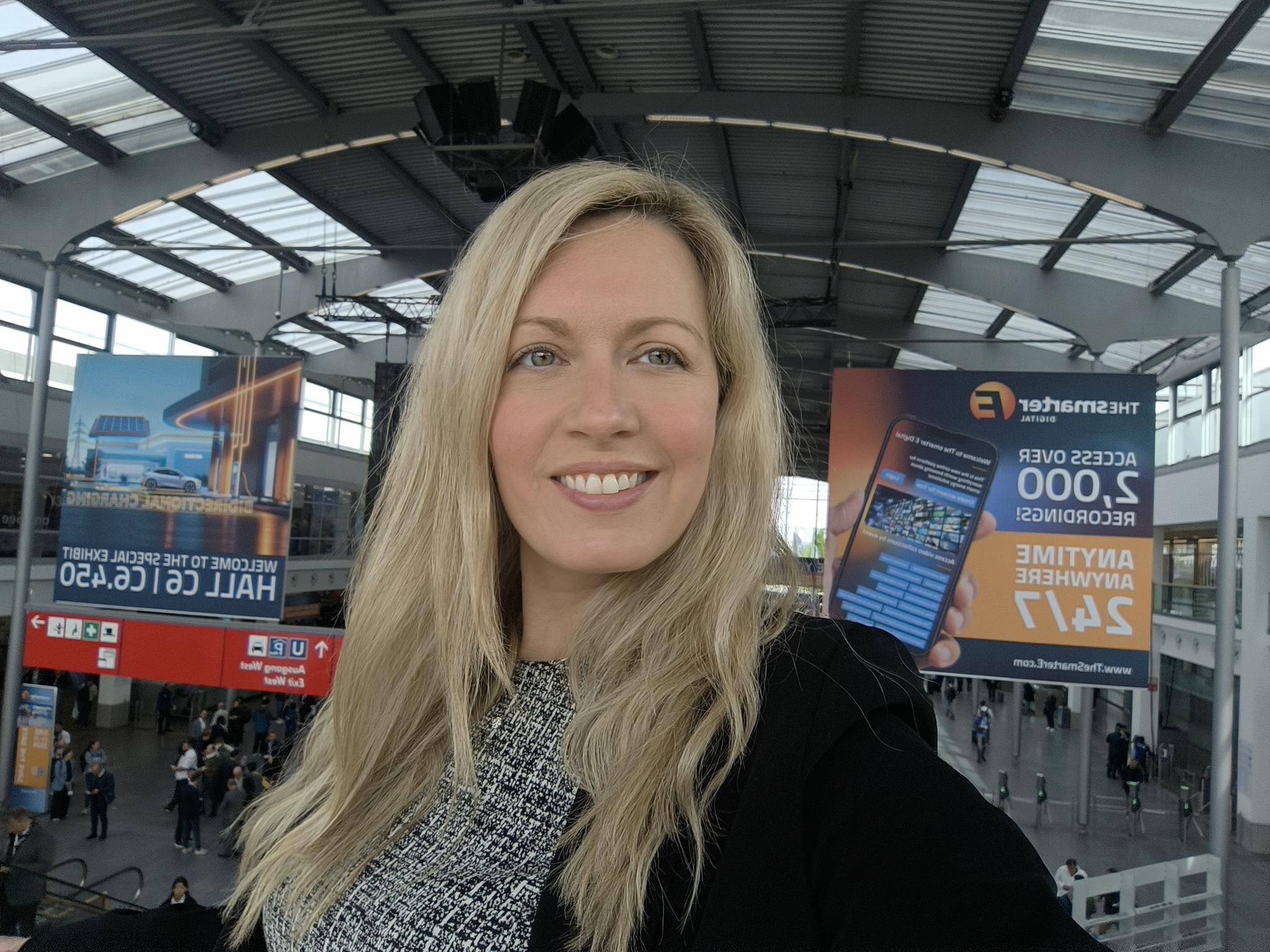 María Ruiz Fernández - Marketing and Communication Professional with 15+