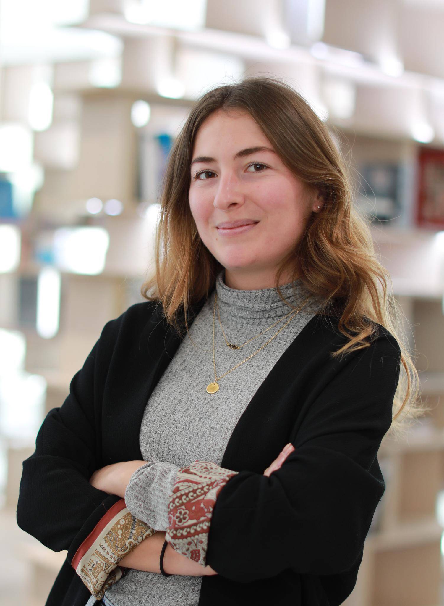 Estelle V. - Chef de Projet Digital / Social Media Manager 