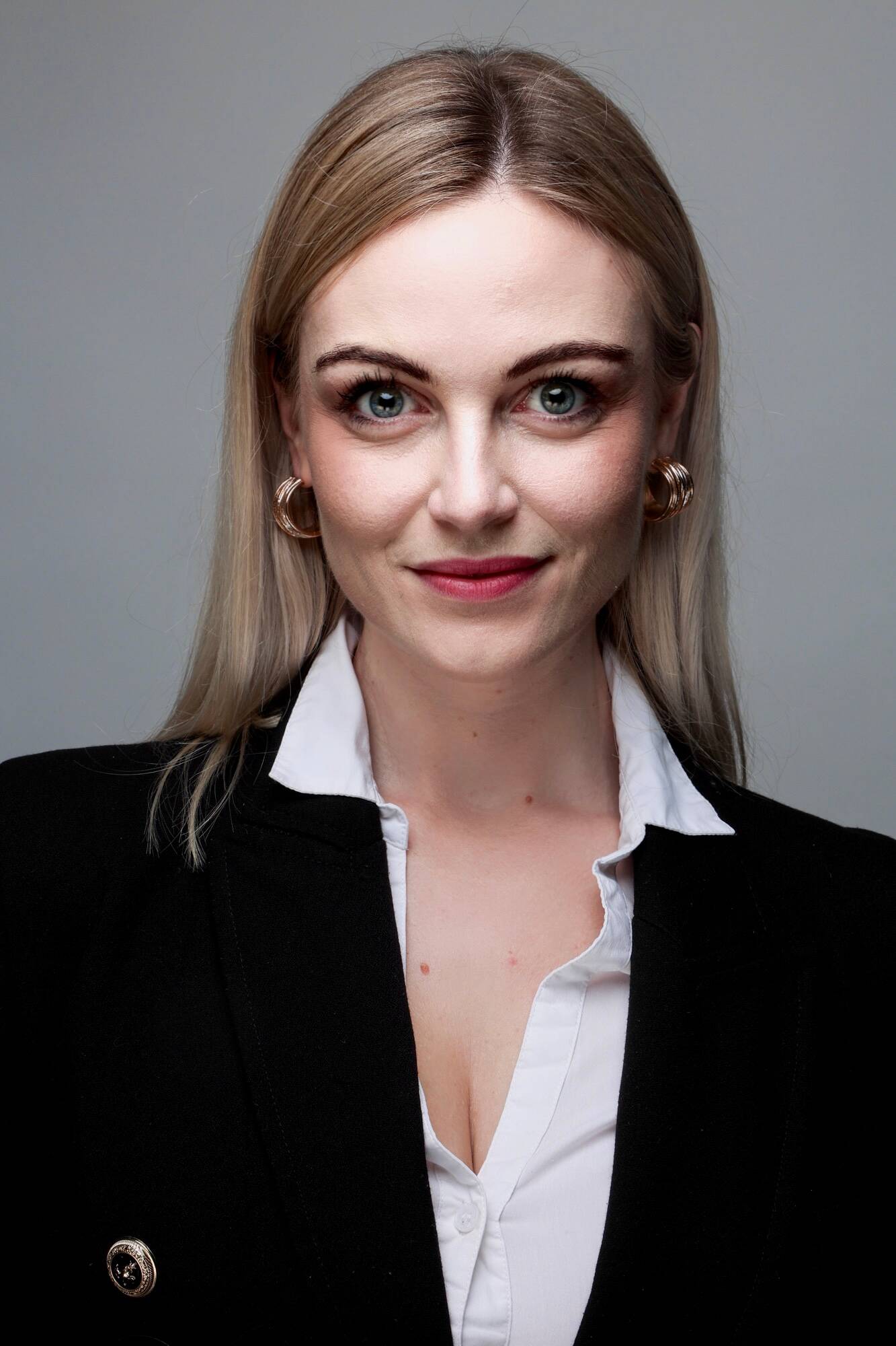 Joséphine Ullrich - Expertin für Vertriebssteuerung & Planungsprozesse