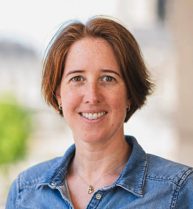 Emilie Cs - Bras droit opérationnel, OBM, COO, Chief of Staff