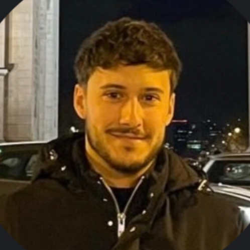 Alberto  - Senior Front-End Specialist | Angular Lead