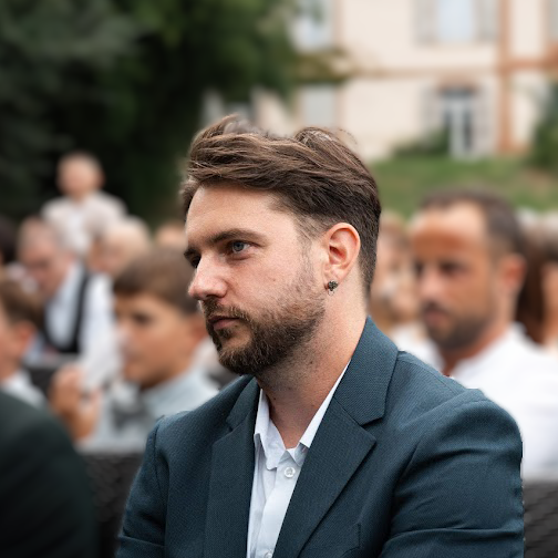 Jean Baptiste Tinchant - Graphiste / Webdesigner - FIGMA - Wordpress & CMS