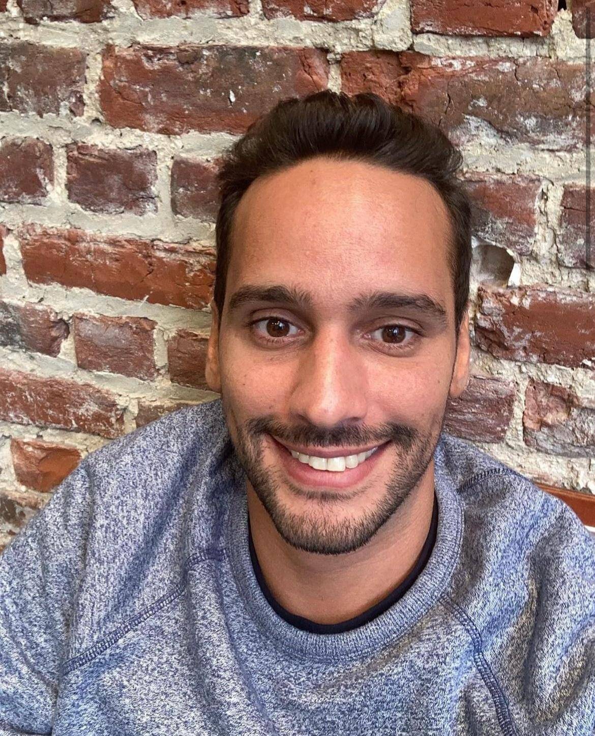Hichem  - Photographer, community manager, content creator
