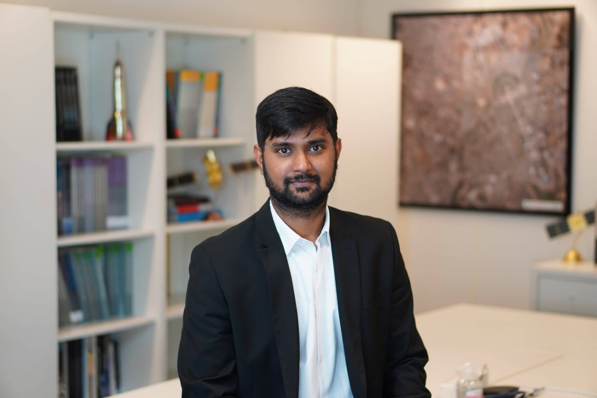 Sandeep Singh - Data Analyst with 8+ years of expertise.