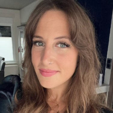 Gwenaelle D.