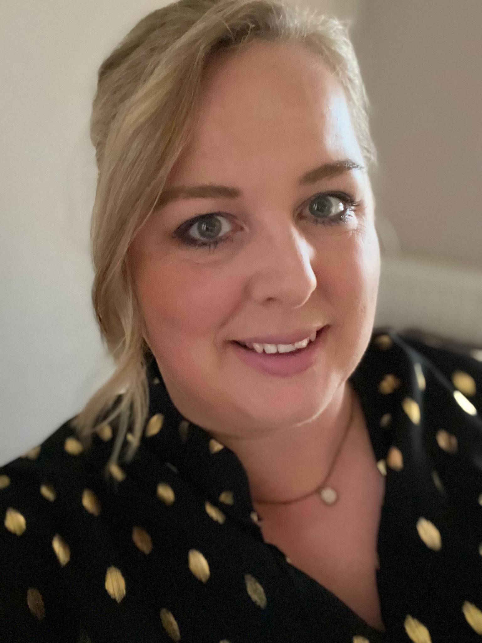 Nadine Nyhuis - Grafikdesignerin, Social Media Managerin