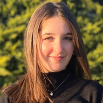Michaëla Auzoles - Community manager