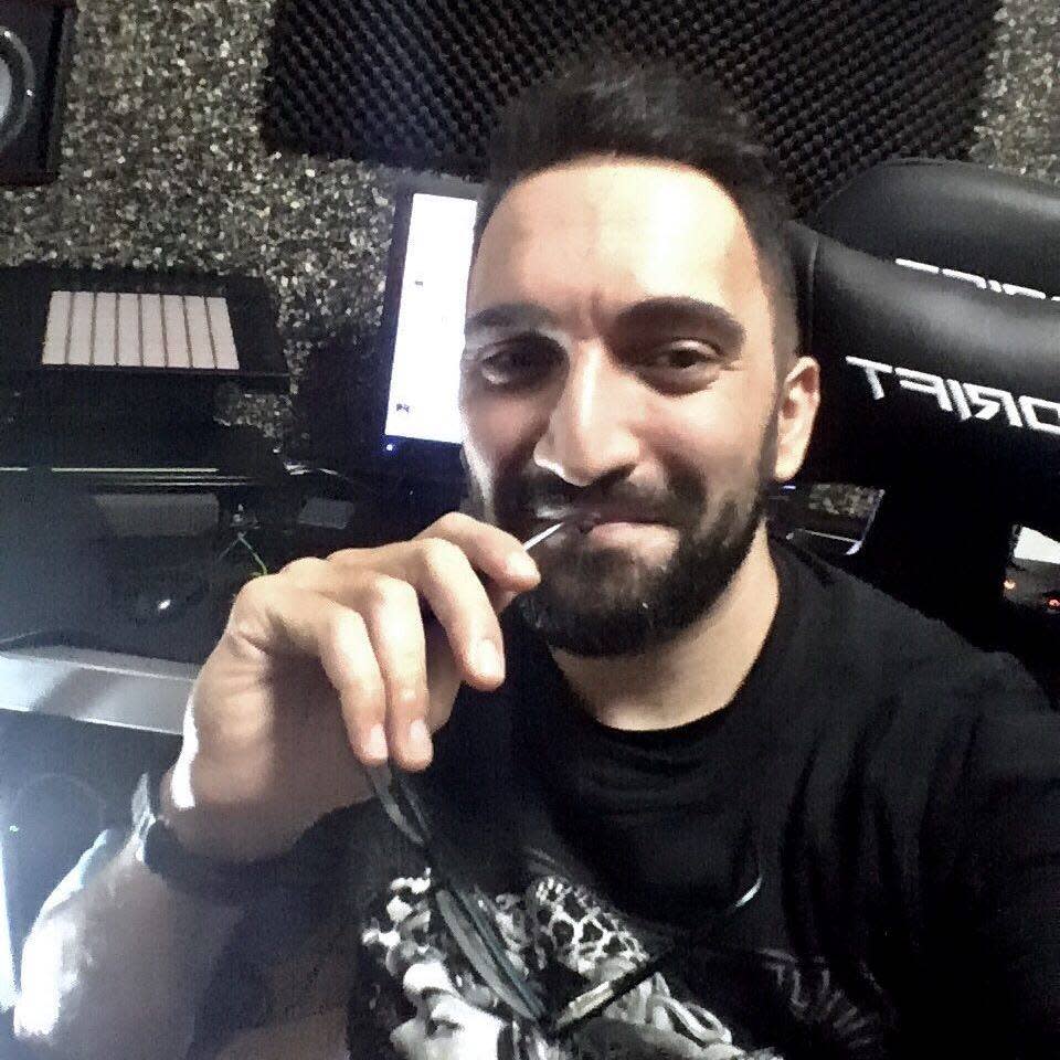 Alex Tójar - Productor, Ingeniero de Sonido y Sound Designer