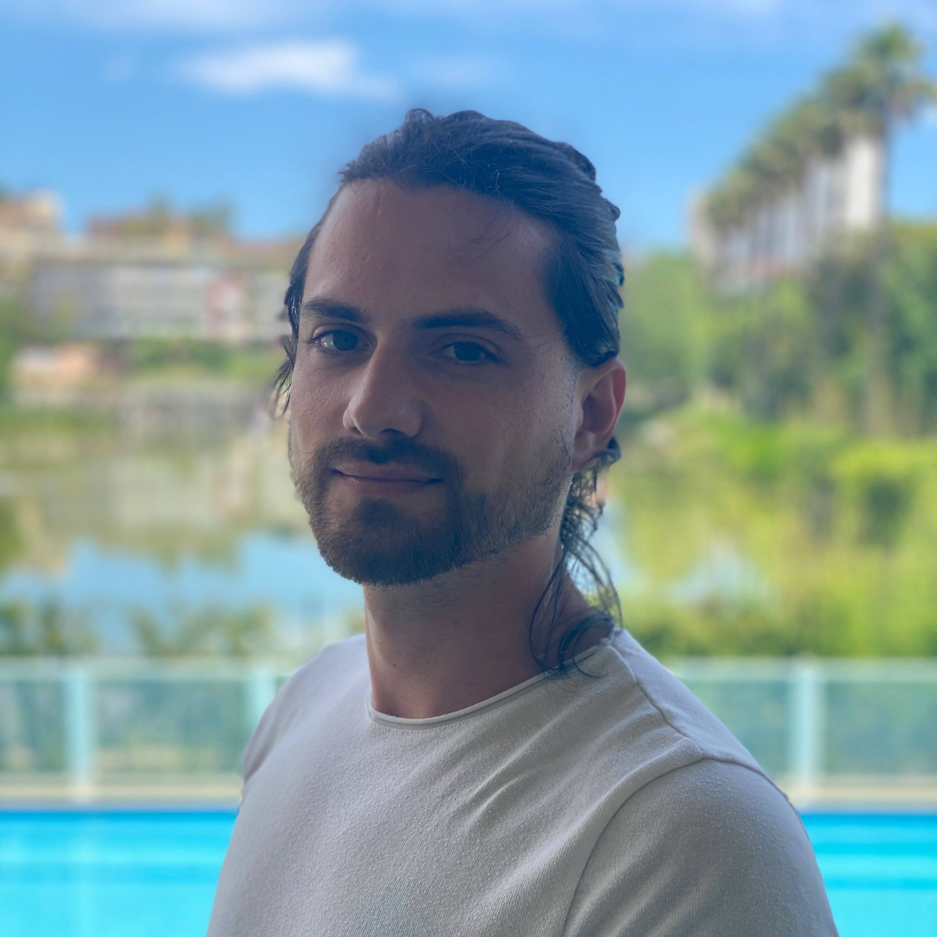 Romain A. - Dev FullStack (Symfony, NodeJS, ReactJS, NextJS)