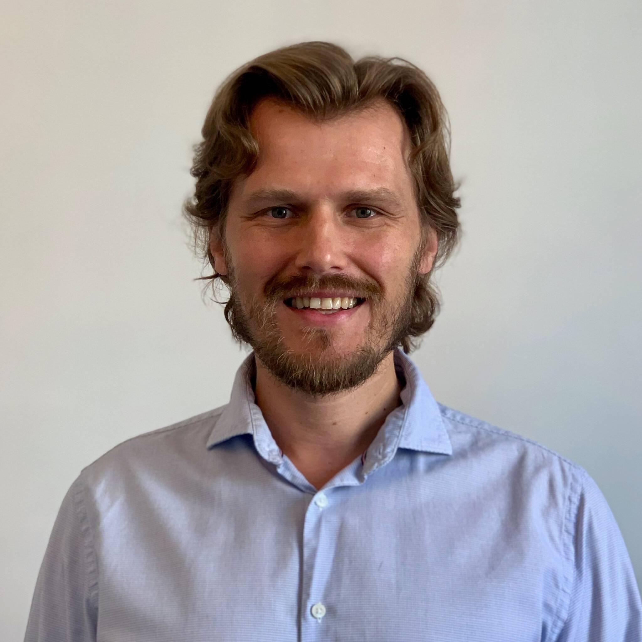 Konrad Holubek - Intervenant senior sur programmes technologiques