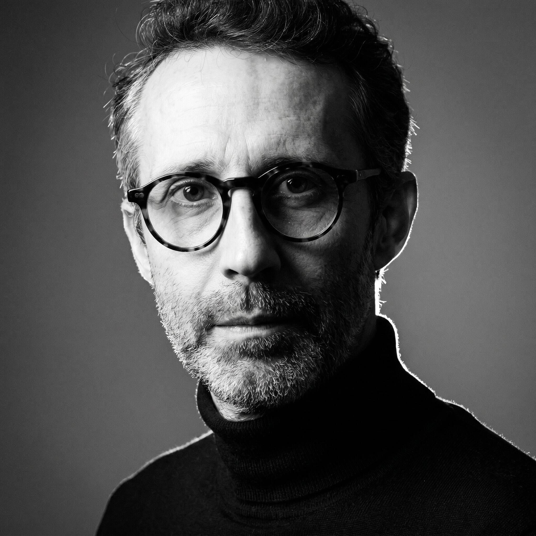 Adrien Lacour - Photographe corporate | Direction artistique IA