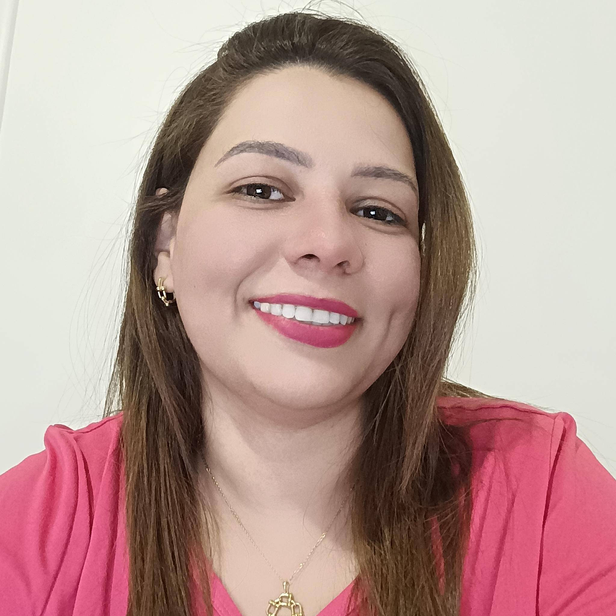 Hanane  - Gestionnaire de paie & Assistante comptable