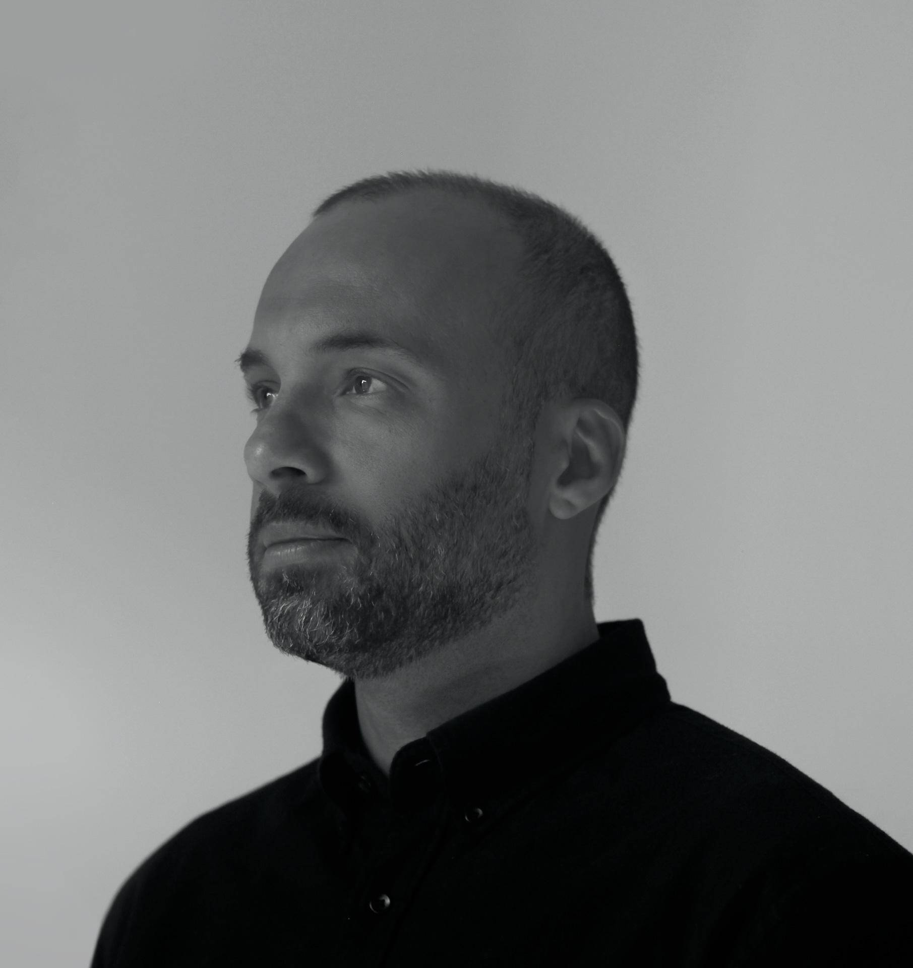 Leonardo Souza Valadão - Senior Art Director — Brand, Campaigns & Decks