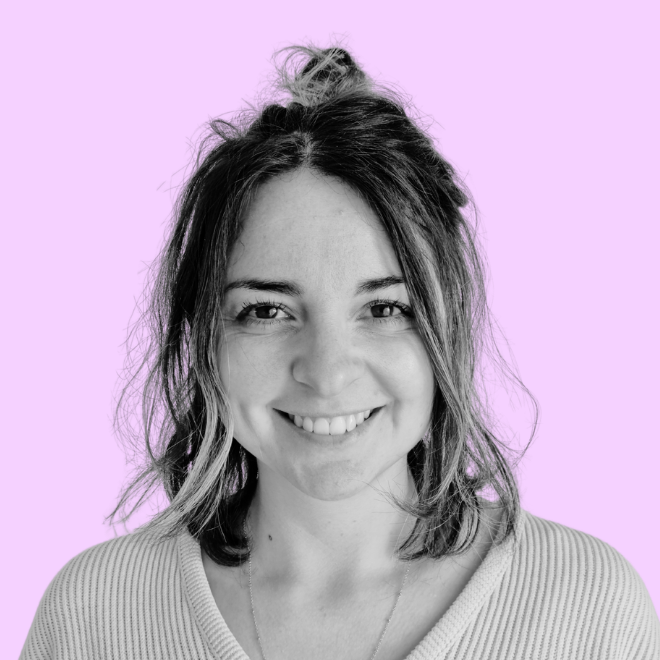 Maëva L. - Social Media Manager | Instagram LinkedIn