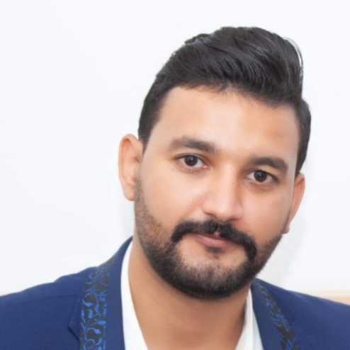 Yassine Kahlaoui - Graphic Designer