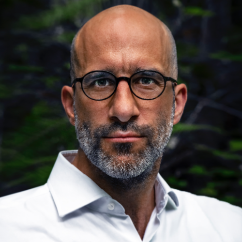 Laurent Querton - Business turnaround & Performance leadership