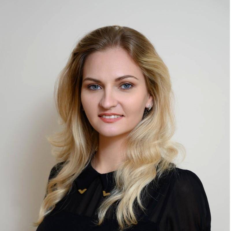 Yana V.