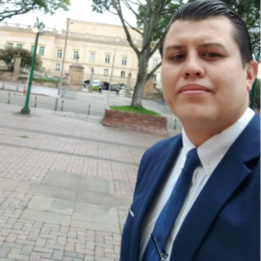 Vincent Galindo - Bilingual High-Ticket Sales & Customer Success Lea