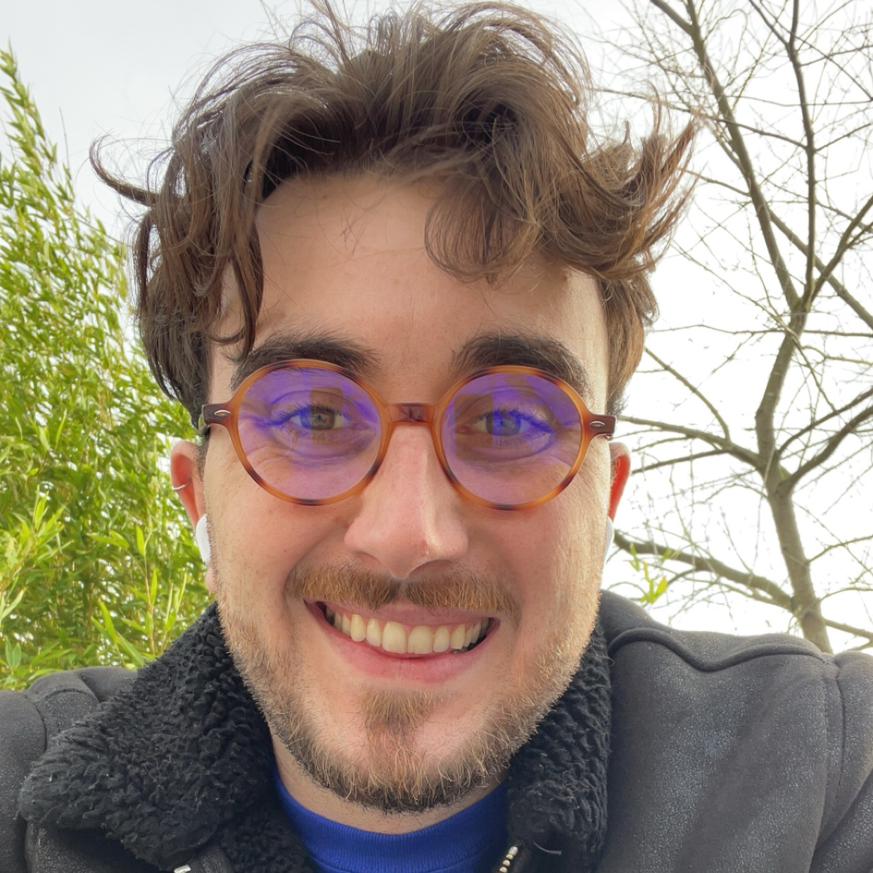 Jean  - BERNIE Design - Produits, Services et Stratégique