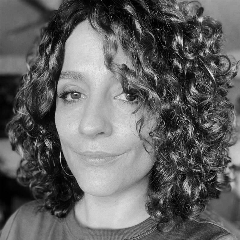Nelly Bachon - CONSULTANTE BRAND IDENTITY - CONCEPTRICE VISUEL