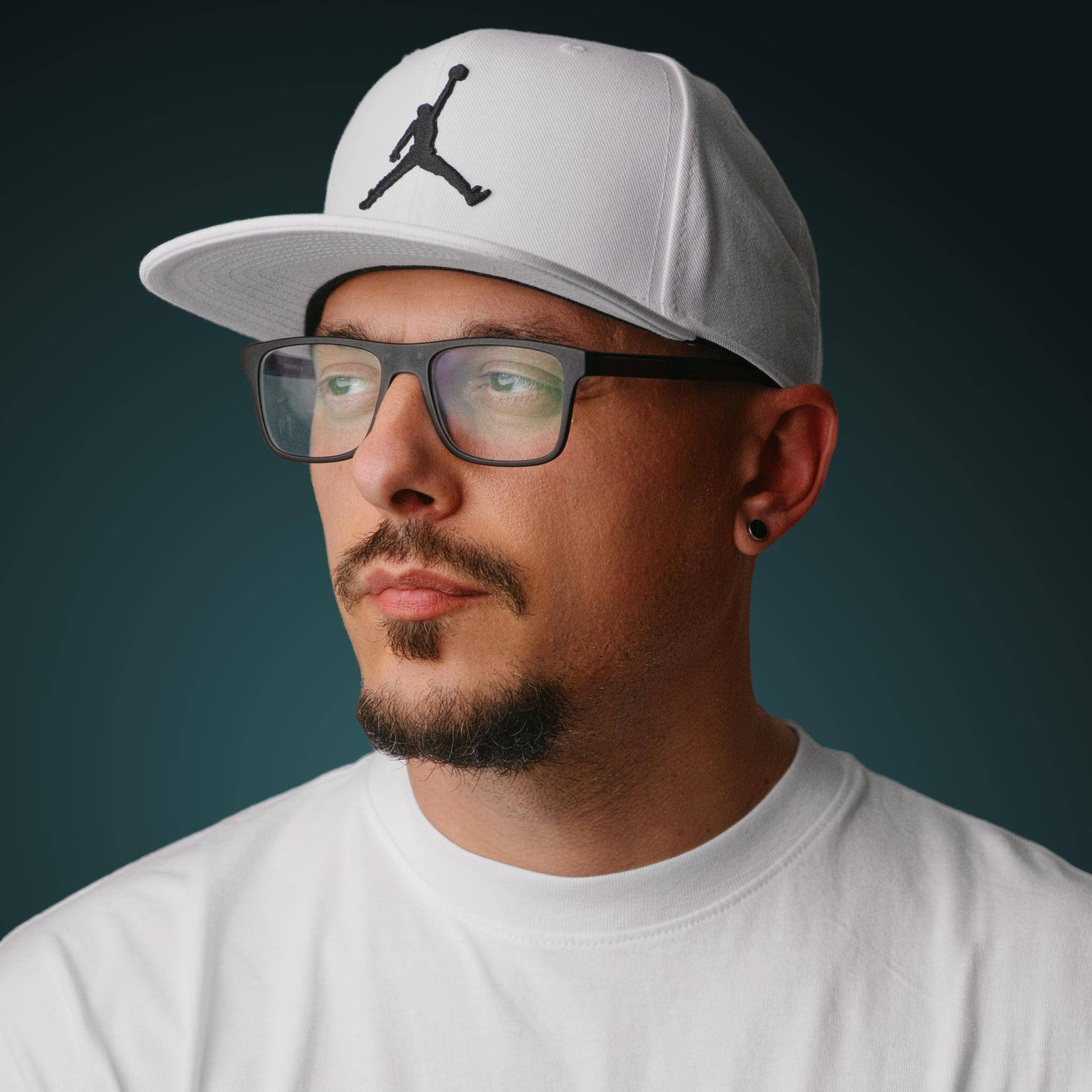 Vadim G. - Video colorist | DaVinci Resolve