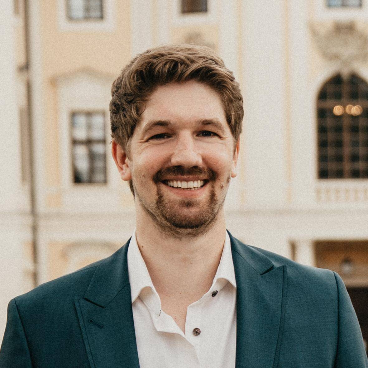 Nikolas Reichardt - Compliant Growth Lead | Tracking & Dataflows