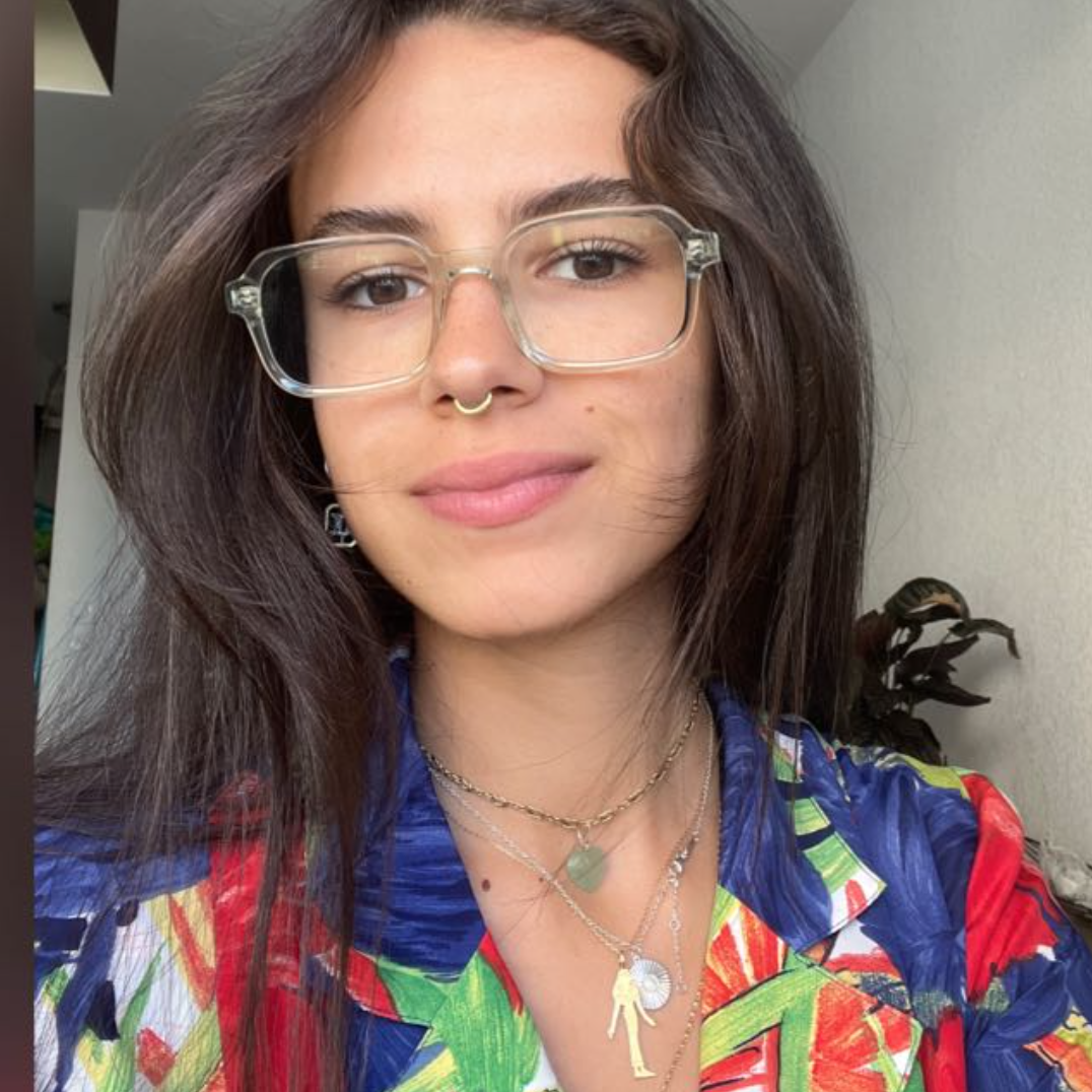 Lou A. - Social Media, Vidéaste, Monteuse, Photographe