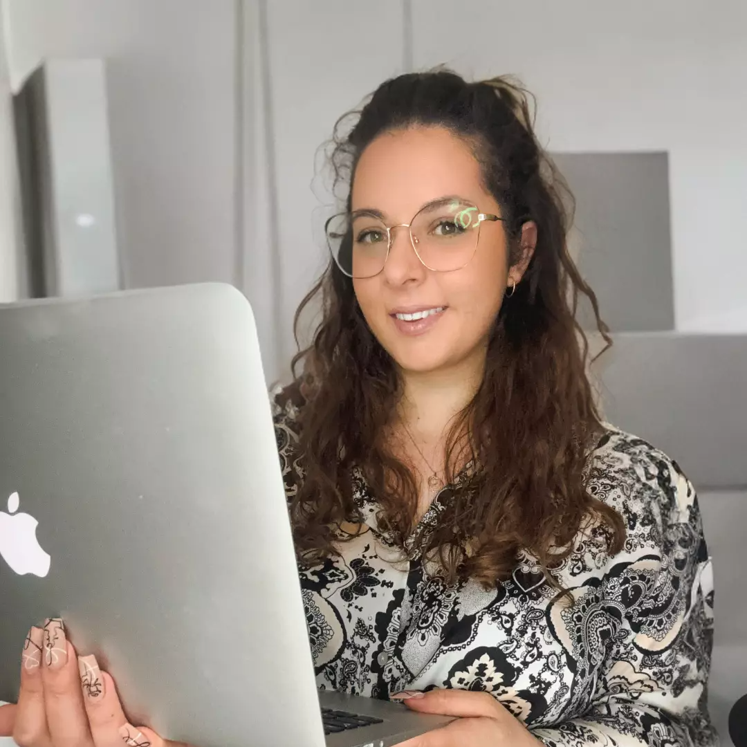 Koralyne B. - Community Manager | Social Media | Instagram