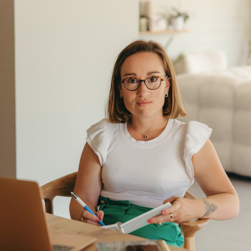 Charlène  - Assistante administrative virtuelle⎟Office Manager