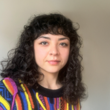 Laura  - GRAPHIC · MOTION DESIGNER