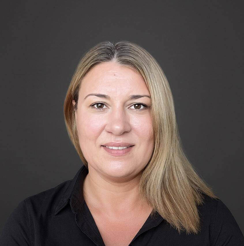 Leonie J. Nitsche