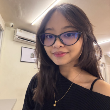 Aphyni Melati - Social Media Specialist and Content Creator
