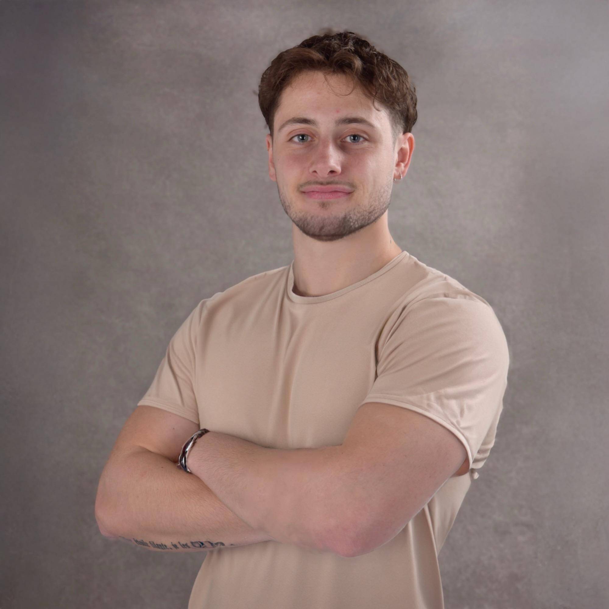 Lucas  - Dessinateur Projeteur Electricité-Autocad/Révit...