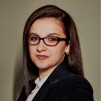 Corina Mara - Product Owner | Automotive & IT