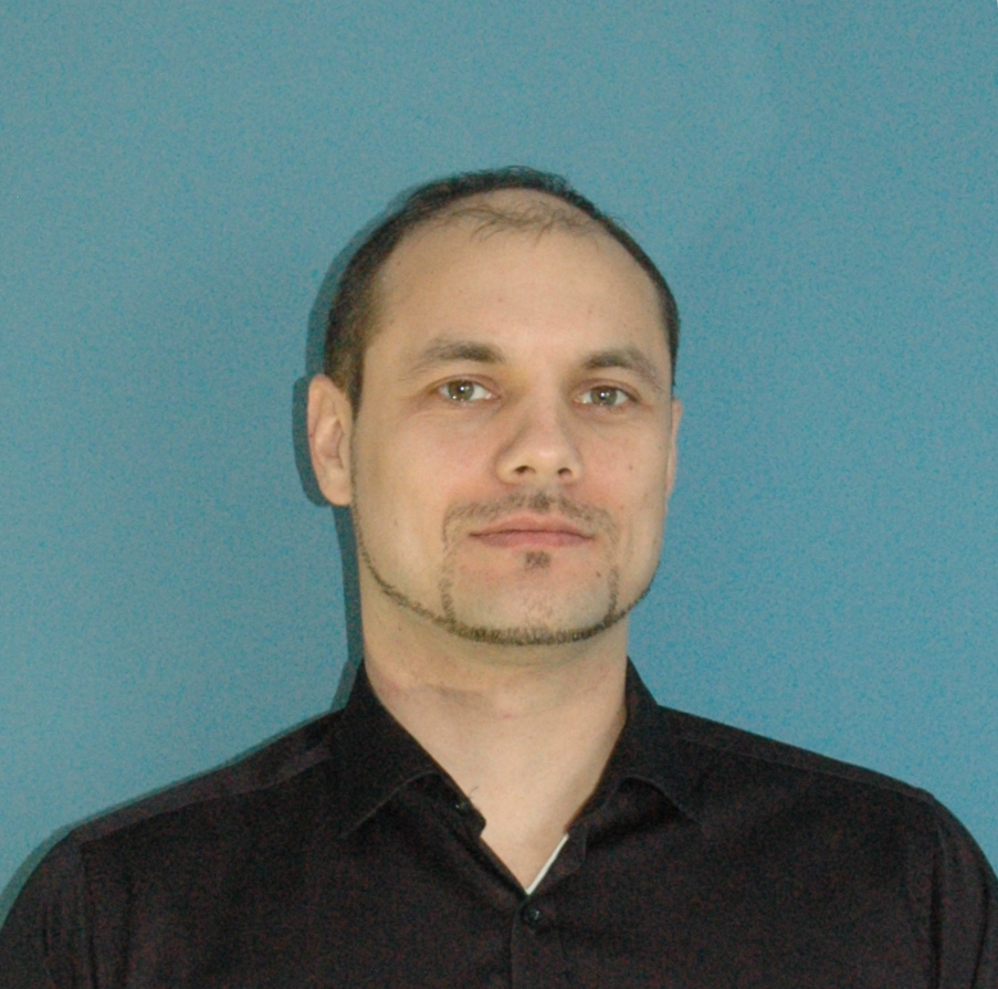 Sascha Beck - Entwickler | C++ | Qt | Python | SQL | TS | React