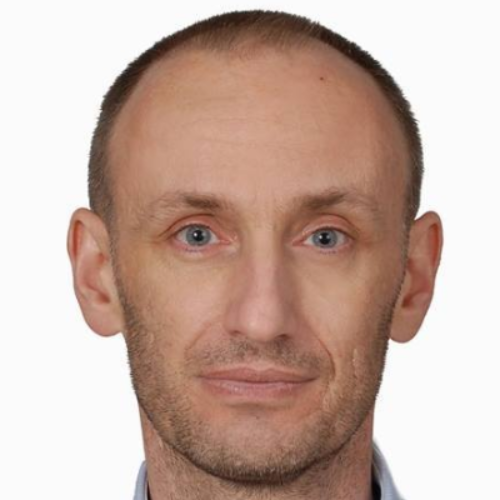 Miroslaw Debniewski - International business lawyer - experience 20 yrs.